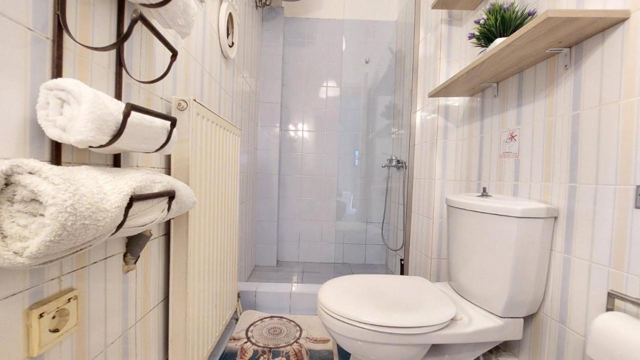 cozy minimal apartment Pireus Zewnętrze zdjęcie